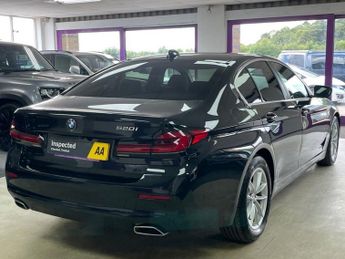 BMW 5 SERIES 2.0 520i MHT SE Saloon 4dr Petrol Hybrid Steptronic Euro 6 (s/s)