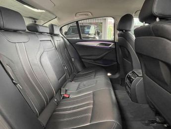 BMW 5 SERIES 2.0 520i MHT SE Saloon 4dr Petrol Hybrid Steptronic Euro 6 (s/s)