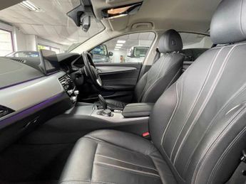 BMW 5 SERIES 2.0 520i MHT SE Saloon 4dr Petrol Hybrid Steptronic Euro 6 (s/s)