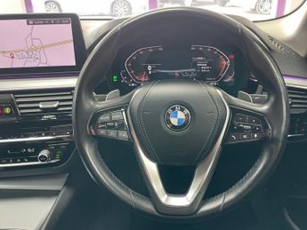 BMW 5 SERIES 2.0 520i MHT SE Saloon 4dr Petrol Hybrid Steptronic Euro 6 (s/s)