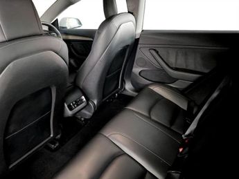 TESLA Model 3 (Dual Motor) Long Range Saloon 4dr Electric Auto 4WDE (346 ps)
