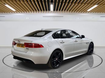 JAGUAR XE 2.0d R-Sport Saloon 4dr Diesel Auto AWD Euro 6 (s/s) (240 ps)