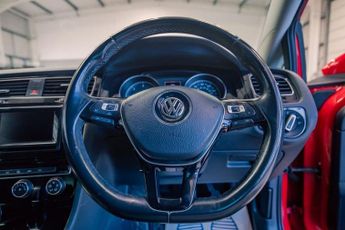 VOLKSWAGEN GOLF 2.0 TDI BlueMotion Tech GT Hatchback 5dr Diesel DSG Euro 5 (s/s)