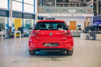 VOLKSWAGEN GOLF 2.0 TDI BlueMotion Tech GT Hatchback 5dr Diesel DSG Euro 5 (s/s)