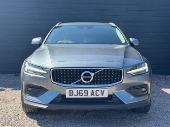 VOLVO V60 CROSS COUNTRY 2.0 T5 Plus Estate 5dr Petrol Auto AWD 