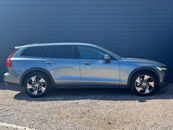 VOLVO V60 CROSS COUNTRY 2.0 T5 Plus Estate 5dr Petrol Auto AWD 