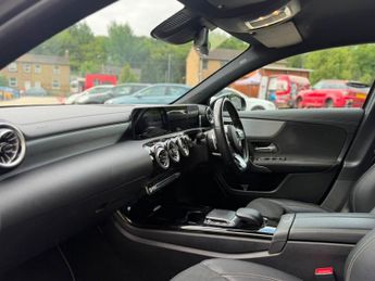 MERCEDES-BENZ A CLASS 1.3 A200 AMG Line Edition (Executive) Hatchback 5dr Petrol 7G-DC