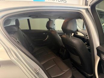 BMW 1 SERIES 2.0 118d SE Hatchback 5dr Diesel Auto Euro 6 (s/s) (150 ps)