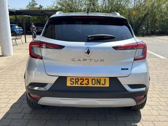 RENAULT CAPTUR 1.6 E-TECH techno SUV 5dr Petrol Hybrid Auto Euro 6 (s/s) (145 p