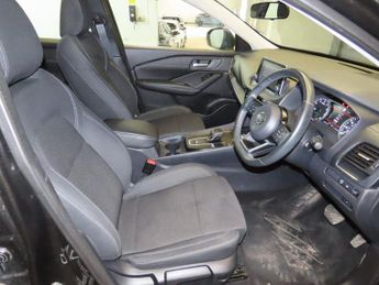 NISSAN QASHQAI 1.3 DIG-T MHEV Acenta Premium SUV 5dr Petrol Hybrid XTRON Euro 6