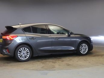 FORD FOCUS 1.0T EcoBoost Titanium Hatchback 5dr Petrol Manual Euro 6 (s/s) 
