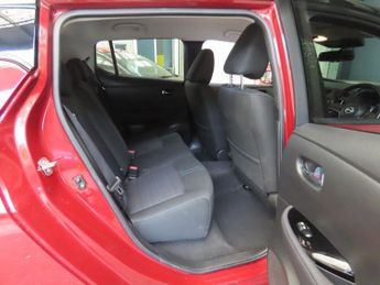 NISSAN LEAF 59kWh e+ N-Connecta Hatchback 5dr Electric Auto (217 ps)