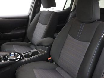 NISSAN LEAF 59kWh e+ N-Connecta Hatchback 5dr Electric Auto (217 ps)