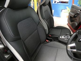 RENAULT CAPTUR 1.6 E-TECH 9.8kWh S Edition SUV 5dr Petrol Plug-in Hybrid Auto E