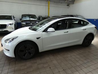 TESLA Model 3 Saloon 4dr Electric Auto RWD (241 bhp)