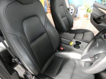 TESLA Model 3 Saloon 4dr Electric Auto RWD (241 bhp)