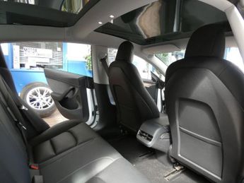 TESLA Model 3 Saloon 4dr Electric Auto RWD (241 bhp)
