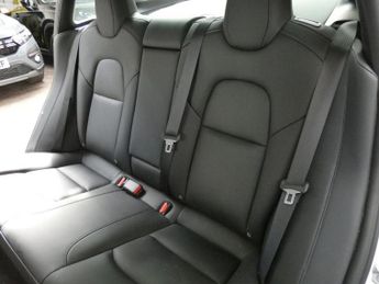 TESLA Model 3 Saloon 4dr Electric Auto RWD (241 bhp)