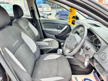DACIA SANDERO STEPWAY 1.5 dCi Laureate Hatchback 5dr Diesel Manual Euro 5 (90 ps)