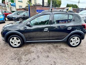 DACIA SANDERO STEPWAY 1.5 dCi Laureate Hatchback 5dr Diesel Manual Euro 5 (90 ps)
