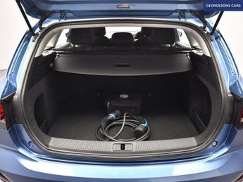 MG 1100 61.1kWh SE Long Range Estate 5dr Electric Auto (156 ps)
