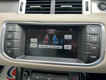 LAND ROVER RANGE ROVER EVOQUE 2.2 SD4 Prestige SUV 5dr Diesel Auto 4WD Euro 5 (s/s) (190 ps)