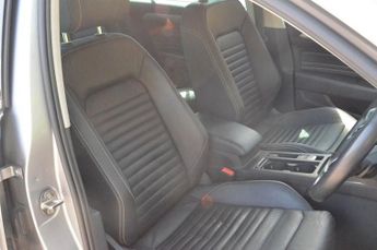VOLKSWAGEN PASSAT 2.0 TDI EVO SEL Saloon 4dr Diesel DSG Euro 6 (s/s) (190 ps)