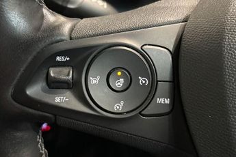 VAUXHALL CORSA-E 50kWh Elite Premium Hatchback 5dr Electric Auto (136 ps) Panoram