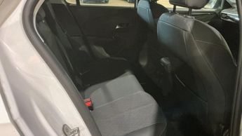 VAUXHALL CORSA-E 50kWh Elite Premium Hatchback 5dr Electric Auto (136 ps)