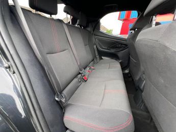 TOYOTA YARIS 1.5 VVT-h GR SPORT E-CVT Euro 6 (s/s) 5dr