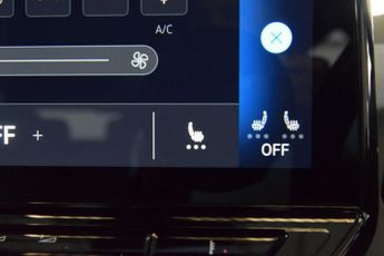 VOLKSWAGEN ID.3 Pro Performance 58kWh Life Hatchback 5dr Electric Auto (204 ps)