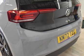 VOLKSWAGEN ID.3 Pro Performance 58kWh Life Hatchback 5dr Electric Auto (204 ps)