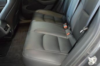 TESLA Model 3 Saloon 4dr Electric Auto RWD (241 bhp)