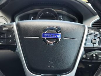 VOLVO XC60 2.4 D5 SE Lux Nav SUV 5dr Diesel Auto AWD Euro 6 (s/s) (220 ps)