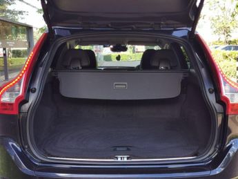 VOLVO XC60 2.4 D5 SE Lux Nav SUV 5dr Diesel Auto AWD Euro 6 (s/s) (220 ps)