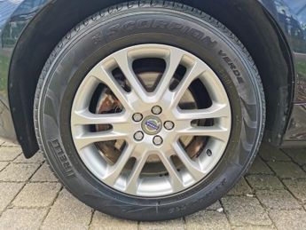 VOLVO XC60 2.4 D5 SE Lux Nav SUV 5dr Diesel Auto AWD Euro 6 (s/s) (220 ps)