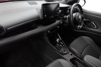 TOYOTA YARIS 1.5 VVT-h Launch Edition Hatchback 5dr Petrol Hybrid E-CVT Euro 