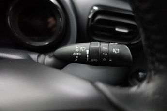 TOYOTA YARIS 1.5 VVT-h Launch Edition Hatchback 5dr Petrol Hybrid E-CVT Euro 