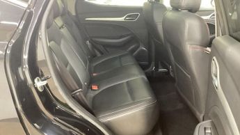 MG MG ZS 72.6kWh Trophy Long Range SUV 5dr Electric Auto (156 ps)