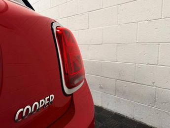 MINI HATCH 1.5 Cooper Hatchback 5dr Petrol Auto Euro 6 (s/s) (136 ps)