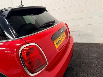MINI HATCH 1.5 Cooper Hatchback 5dr Petrol Auto Euro 6 (s/s) (136 ps)