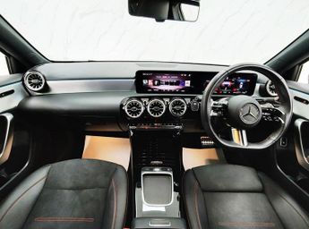 MERCEDES-BENZ A CLASS 1.3 A250e 15.6kWh AMG Line (Premium) Hatchback 5dr Petrol Plug-i