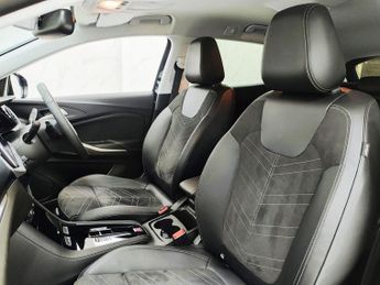 VAUXHALL GRANDLAND X 1.2 Turbo Ultimate SUV 5dr Petrol Auto Euro 6 (s/s) (130 ps)