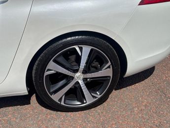 PEUGEOT 308 SW 2.0 BlueHDi GT Estate 5dr Diesel EAT Euro 6 (s/s) (180 ps)