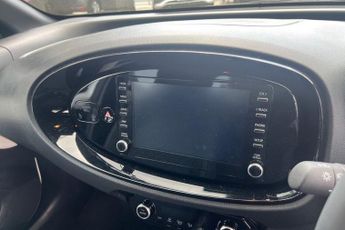 TOYOTA AYGO X 1.0 VVT-i Edge Hatchback 5dr Petrol x-shift Euro 6 (s/s) (72 ps)