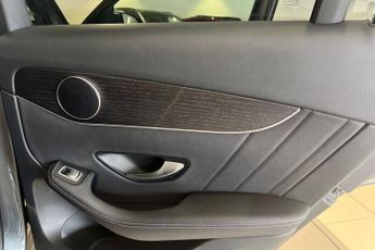 MERCEDES-BENZ GLC 2.0 GLC220d AMG Line SUV 5dr Diesel G-Tronic+ 4MATIC Euro 6 (s/s