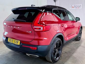 VOLVO XC40 2.0 D4 R-Design SUV 5dr Diesel Auto AWD Euro 6 (s/s) (190 ps)