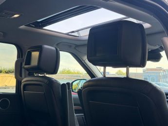 LAND ROVER DISCOVERY 3.0 TD V6 HSE SUV 5dr Diesel Auto 4WD Euro 6 (s/s) (258 ps)