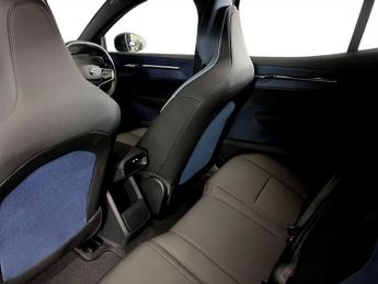 VOLVO EX30 Single Motor Extended Range 69kWh Plus SUV 5dr Electric Auto (27