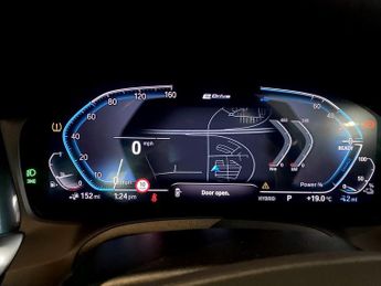 BMW 3 SERIES 2.0 330e 12kWh SE Pro Saloon 4dr Petrol Plug-in Hybrid Auto Euro